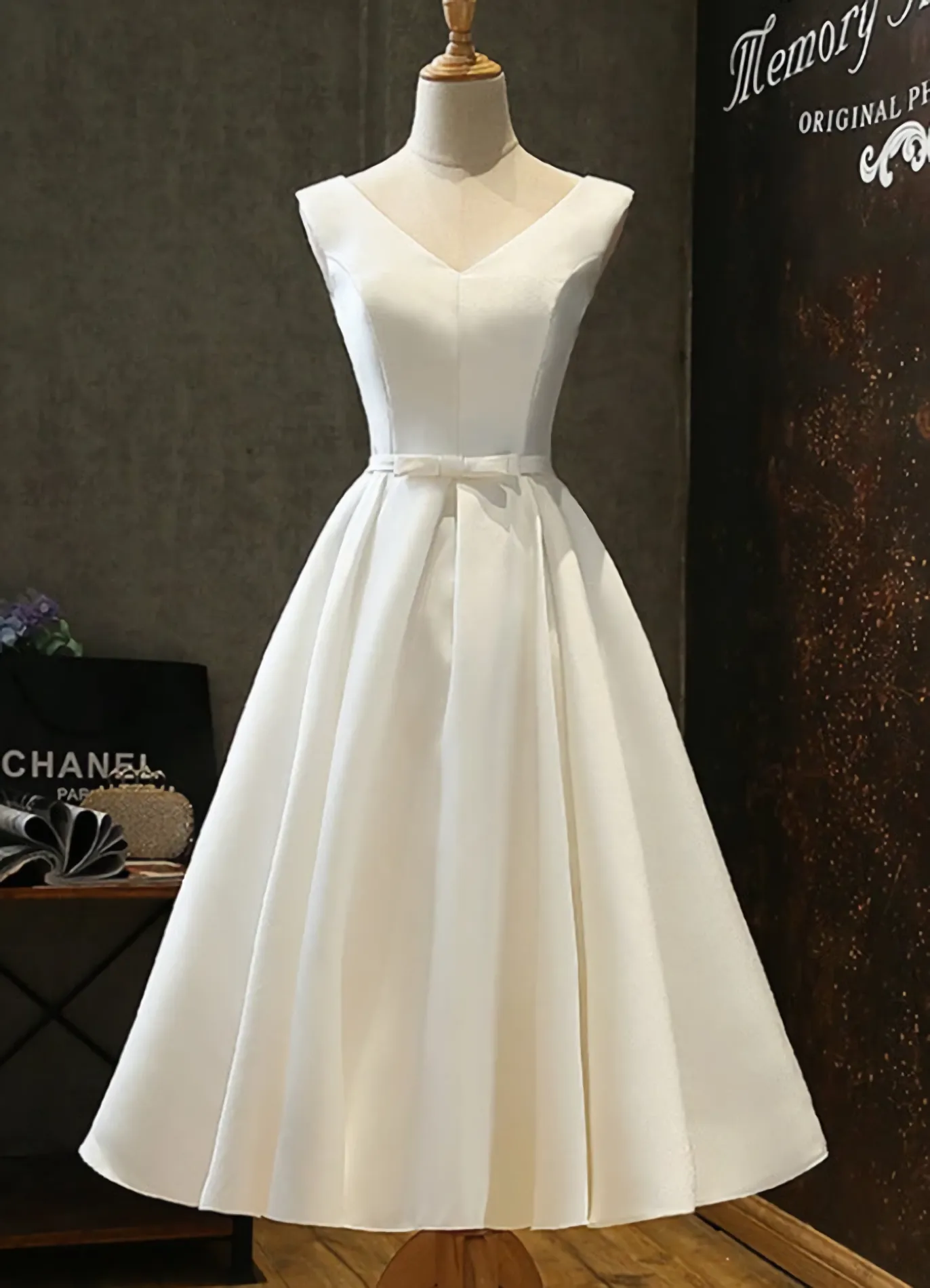 Prom Dresses Satin V Neck Short Prom Dress Bridesmaid Dress
